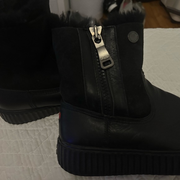 Boots - Picture 13 of 16